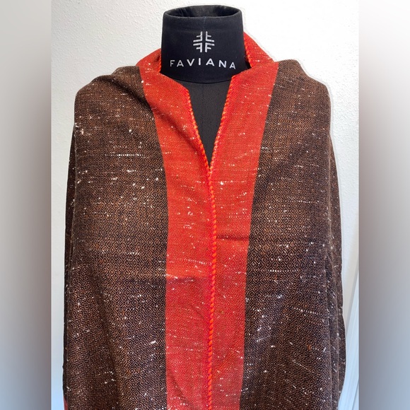 Hand Crafted Stole - Picture 12 of 16